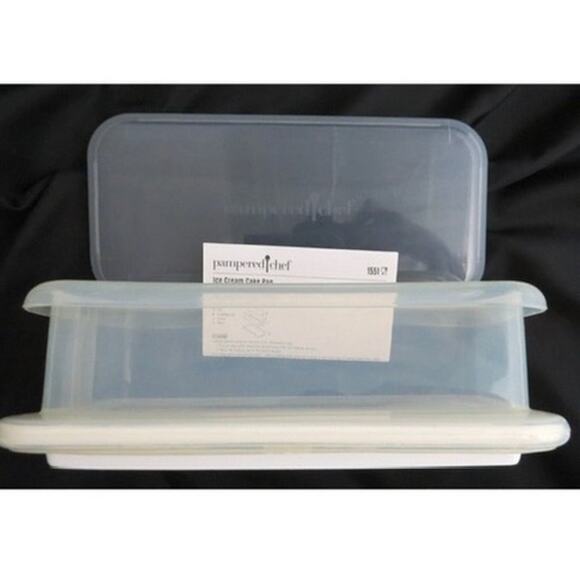 NEW Pampered Chef Ice Cream Cake Pan Mold w/ Lid & Removable Base Insert - Picture 5 of 6